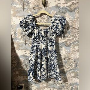 Mini puff sleeve dress with pockets NWT